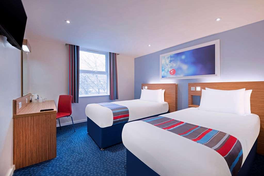 Travelodge Bath Waterside Pokój zdjęcie