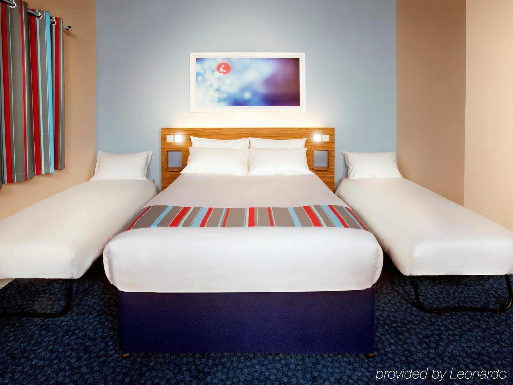 Travelodge Bath Waterside Zewnętrze zdjęcie